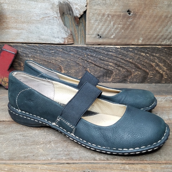 boc Shoes | Comfortable Boc Black Leather Slip On Flat Shoes | Poshmark